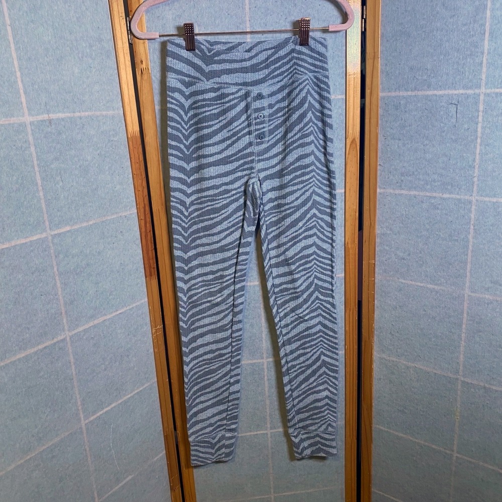 Aerie Gray Zebra Print Waffle Knit Chill Play Move Leggings Women‎ Small Thermal